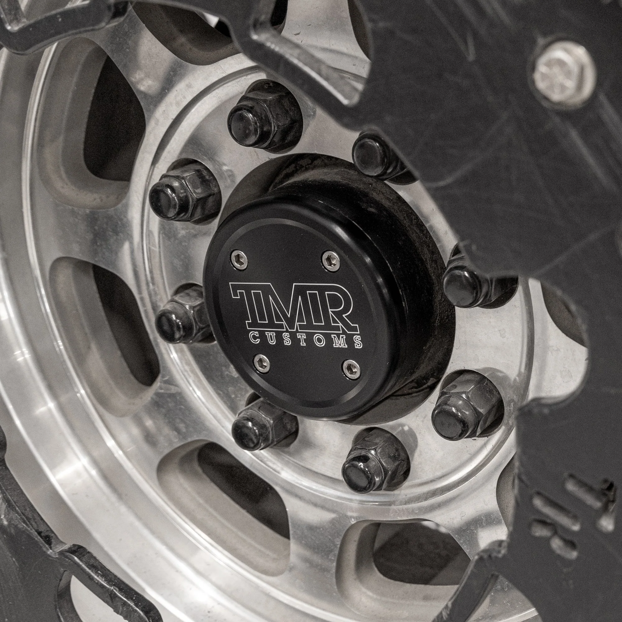 Dana 60 Drive Flange Kit - 35 Spline - Black - Image 3
