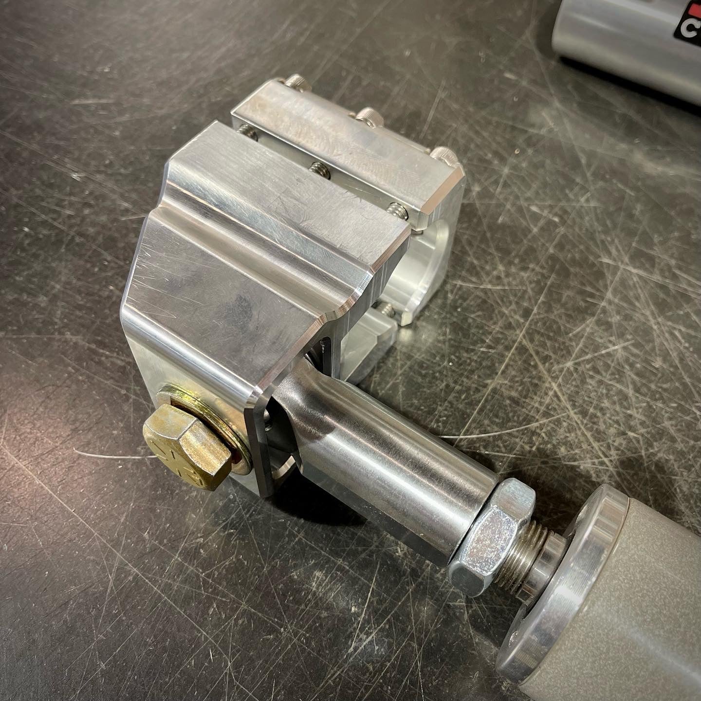 Double Shear Tie Rod Clamp - Hydraulic Assist - Image 7