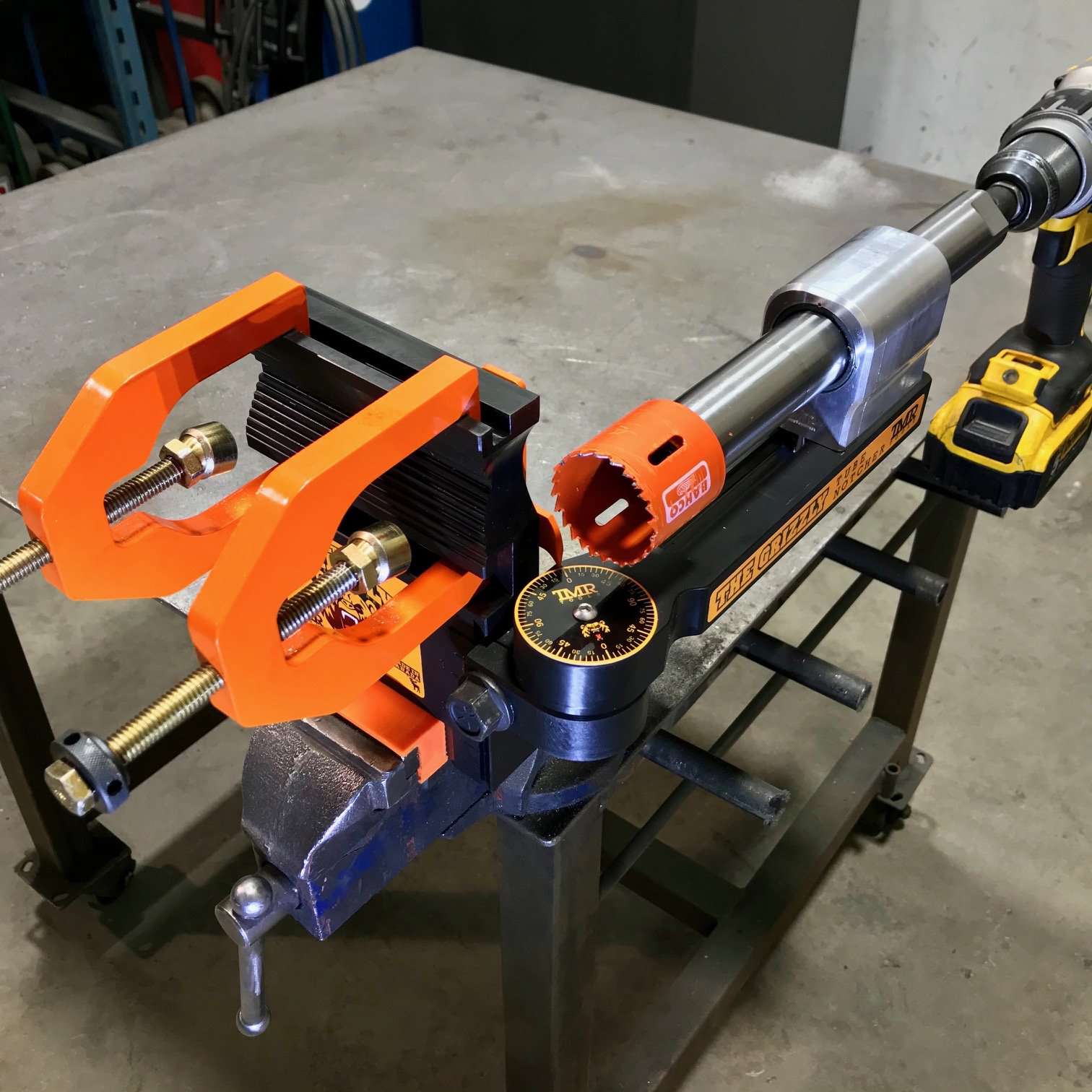 THE GRIZZLY Hole Saw Tube Notcher - Image 5