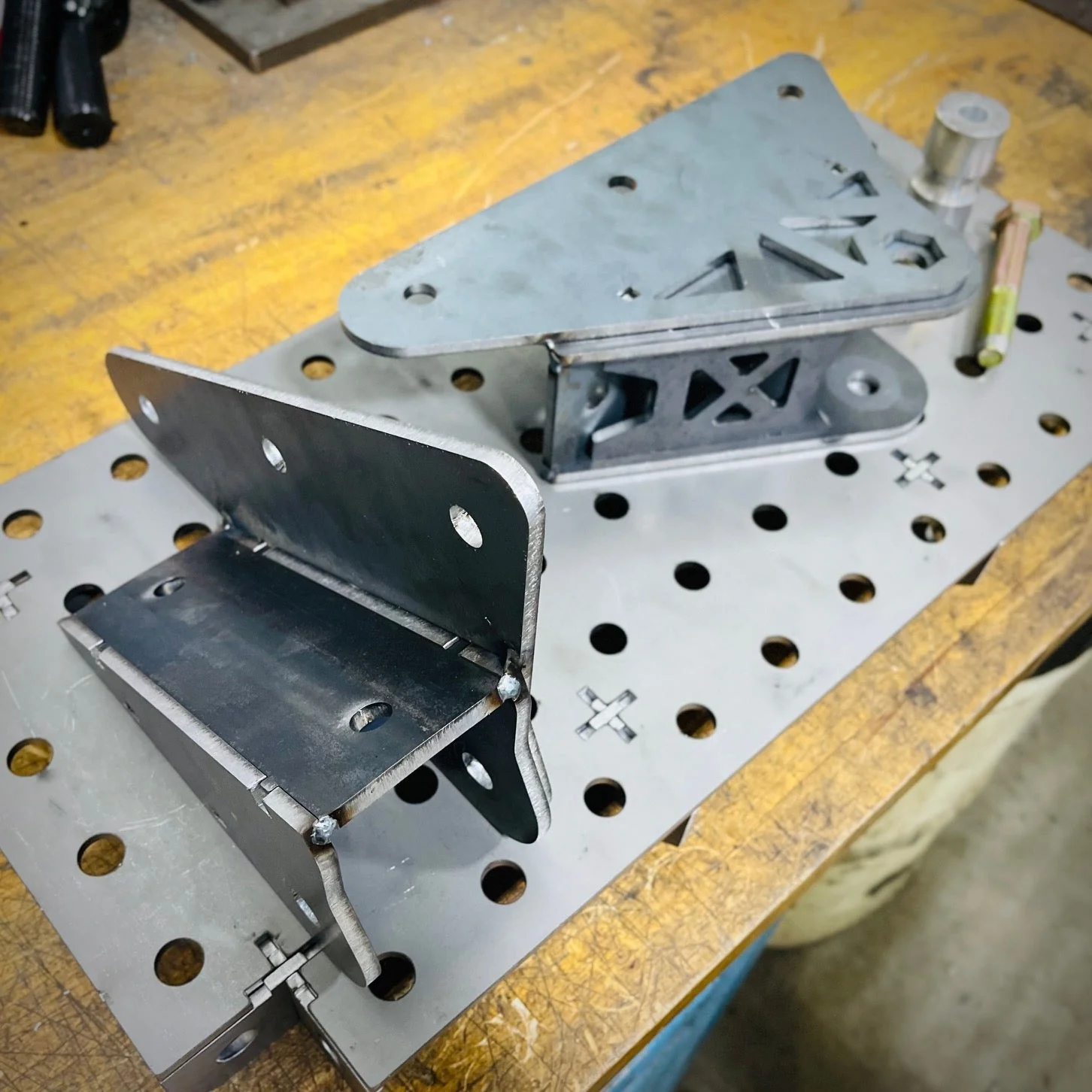 Universal DIY Traction Bar Brackets - Frame Mount - Image 3