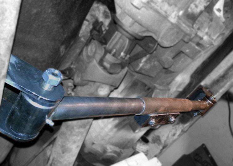 Universal Transmission/Transfer Case Crossmember Mount - Image 7