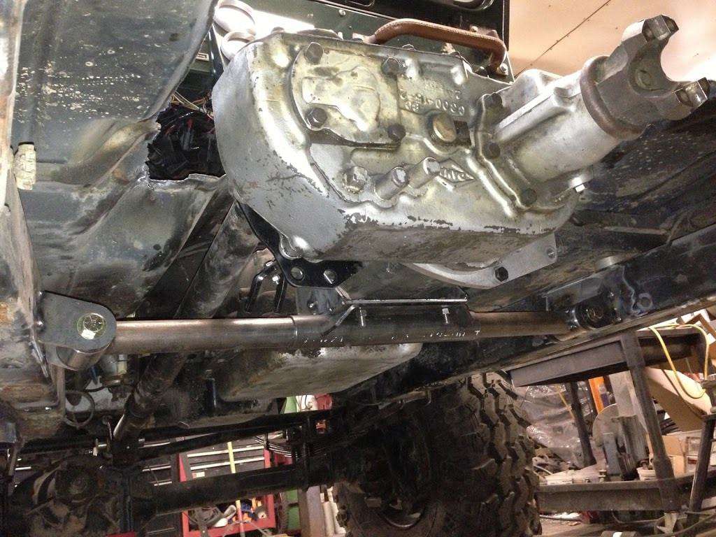 Universal Transmission/Transfer Case Crossmember Mount - Image 9